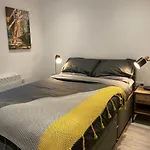 Snuggle Flat In Sheffield